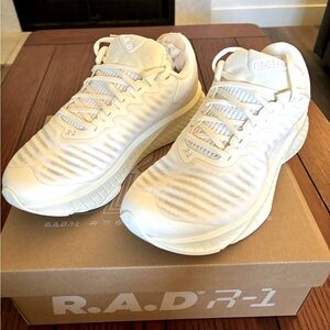 R.A.D R-1 Women’s Running Shoe - Almost White